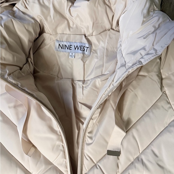 Nine West Women’s Size M Chevron Quilted Puffer Jacket. Cream. New with Tags - Picture 8 of 13